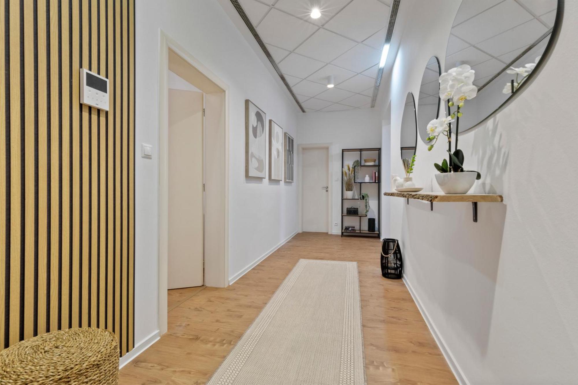 Luxe Living At Old Town Center Apartment Bratislava Exterior foto