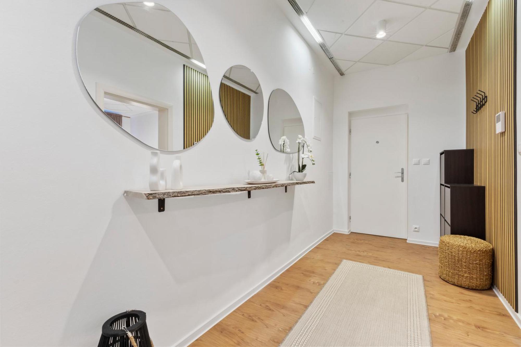 Luxe Living At Old Town Center Apartment Bratislava Exterior foto