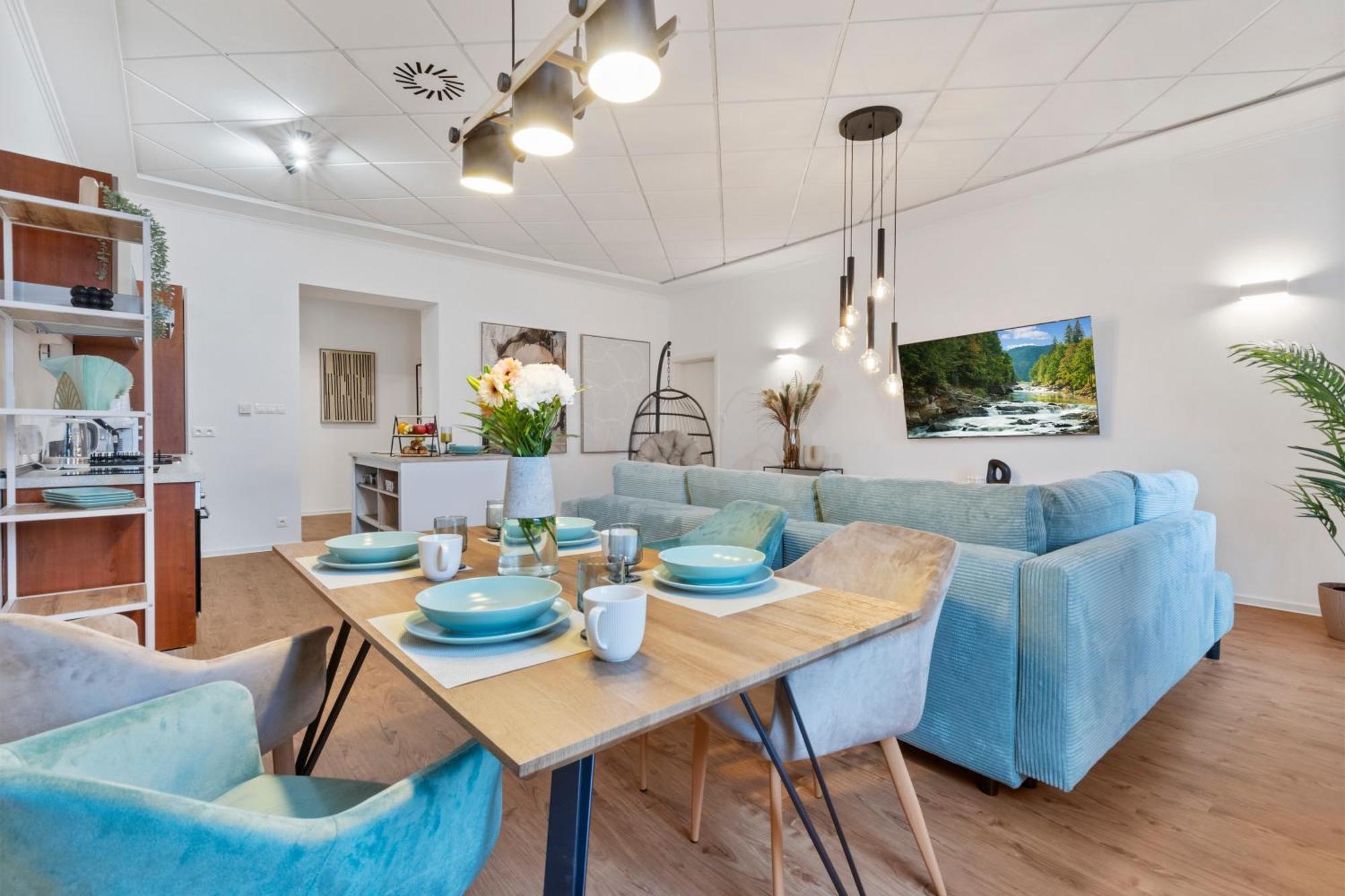 Luxe Living At Old Town Center Apartment Bratislava Exterior foto