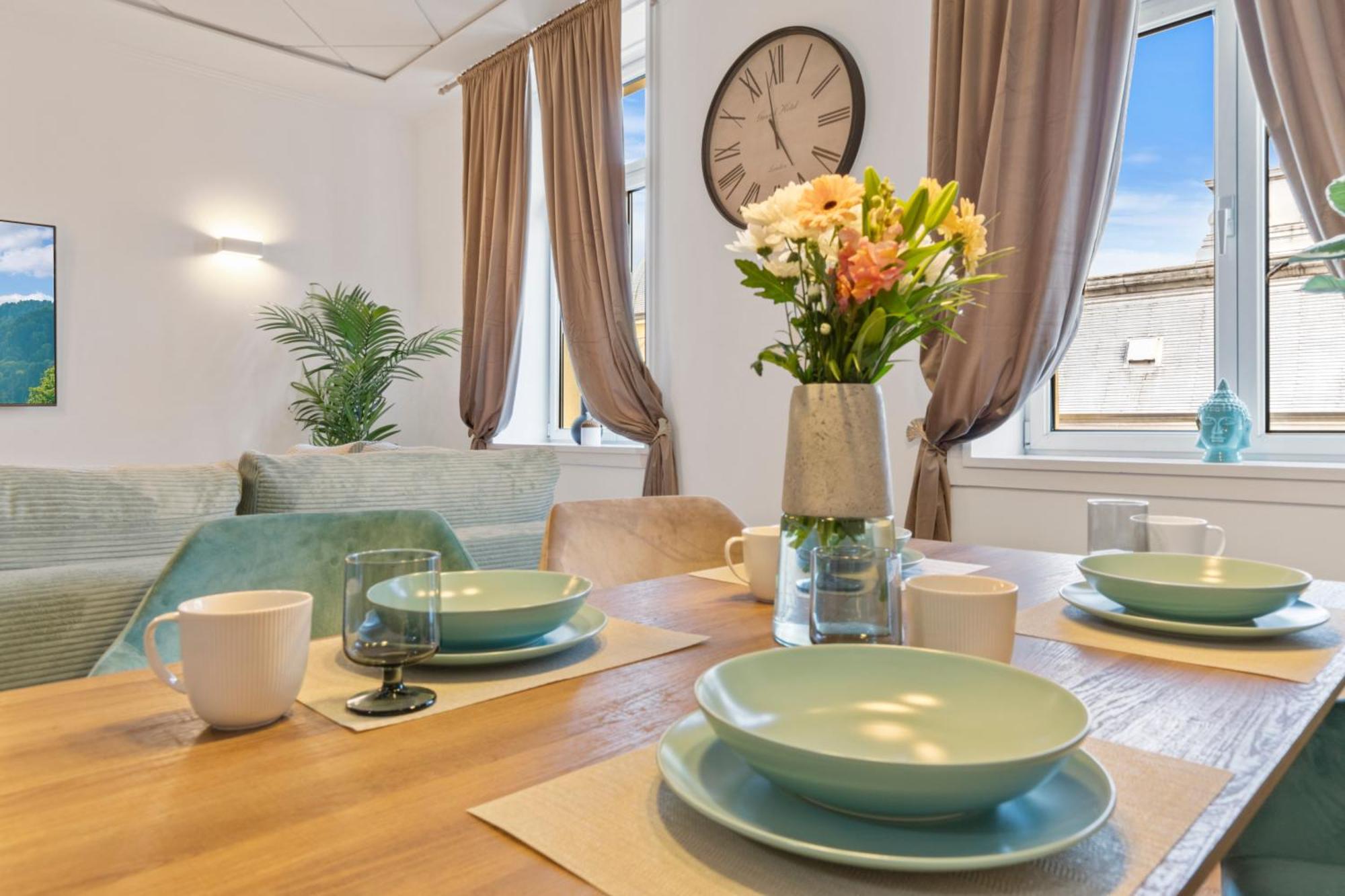 Luxe Living At Old Town Center Apartment Bratislava Exterior foto