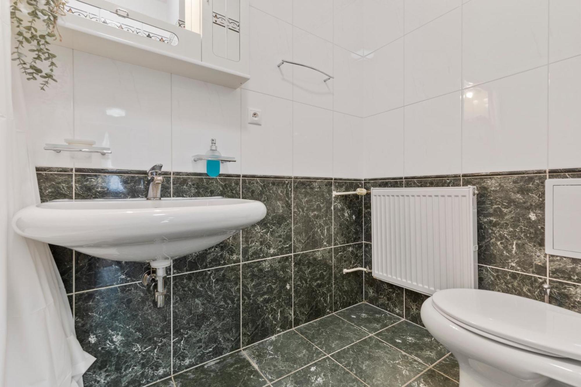 Luxe Living At Old Town Center Apartment Bratislava Exterior foto